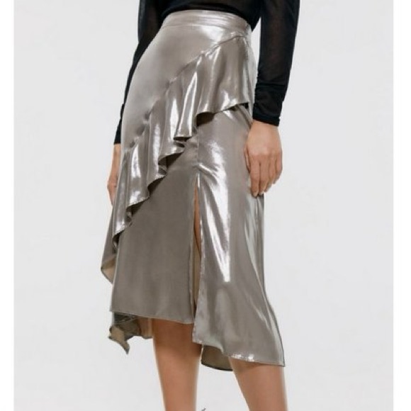 Zara metallic effects ruffle midi skirt size medium - Picture 1 of 5